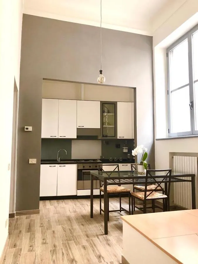 Kibilu - Via Caldara - Ospedale Policlinico - Porta Romana Mediolan 0*,  Włochy